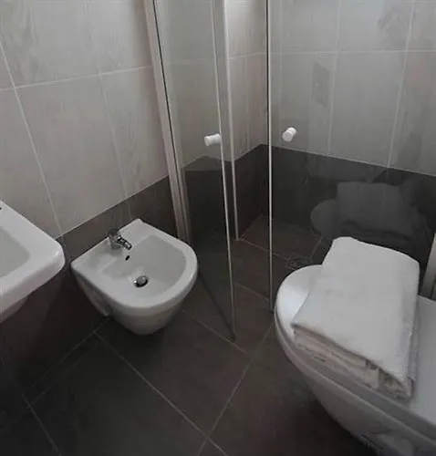 **  Hotel Hollywood Riccione Italia